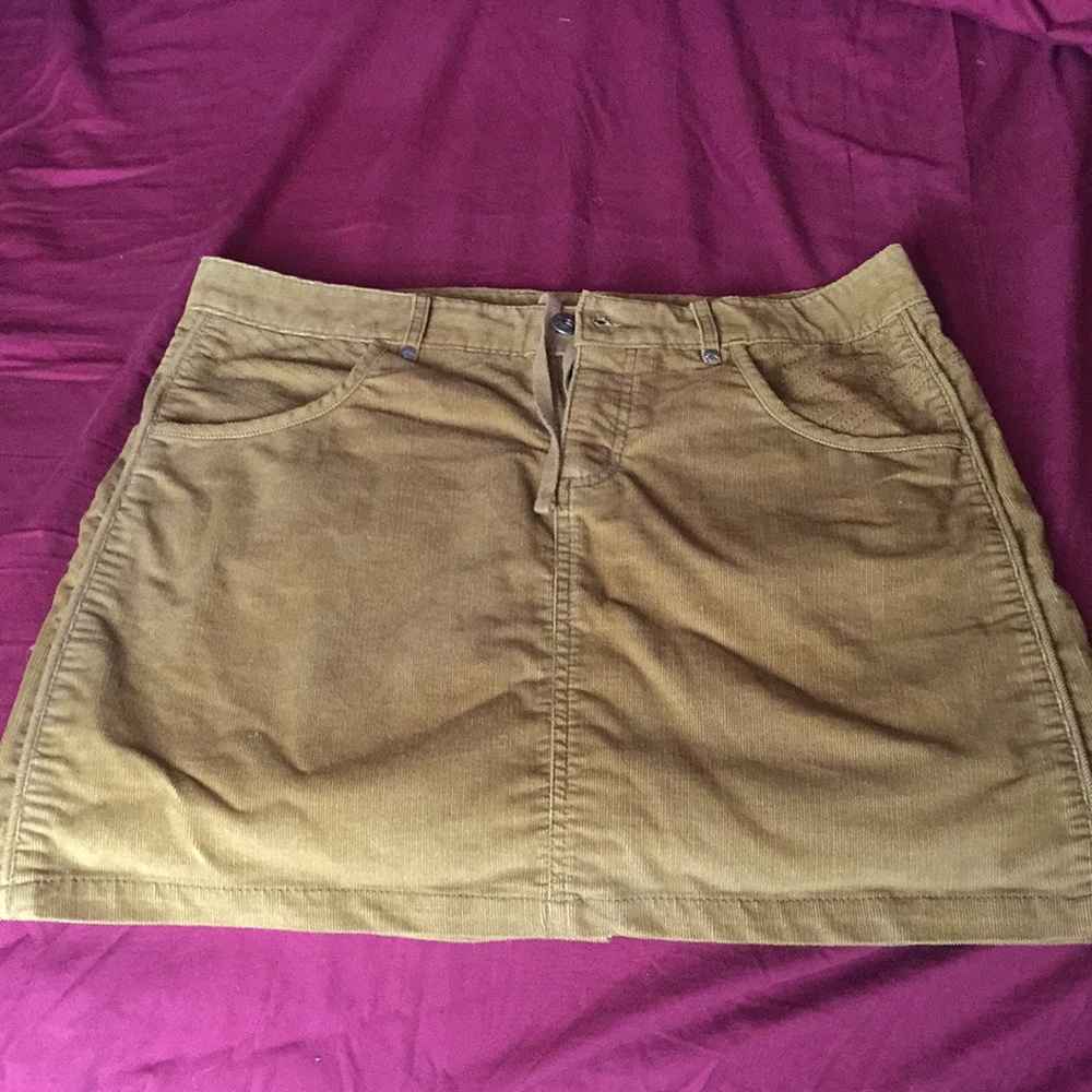 Athleta corduroy skirt
